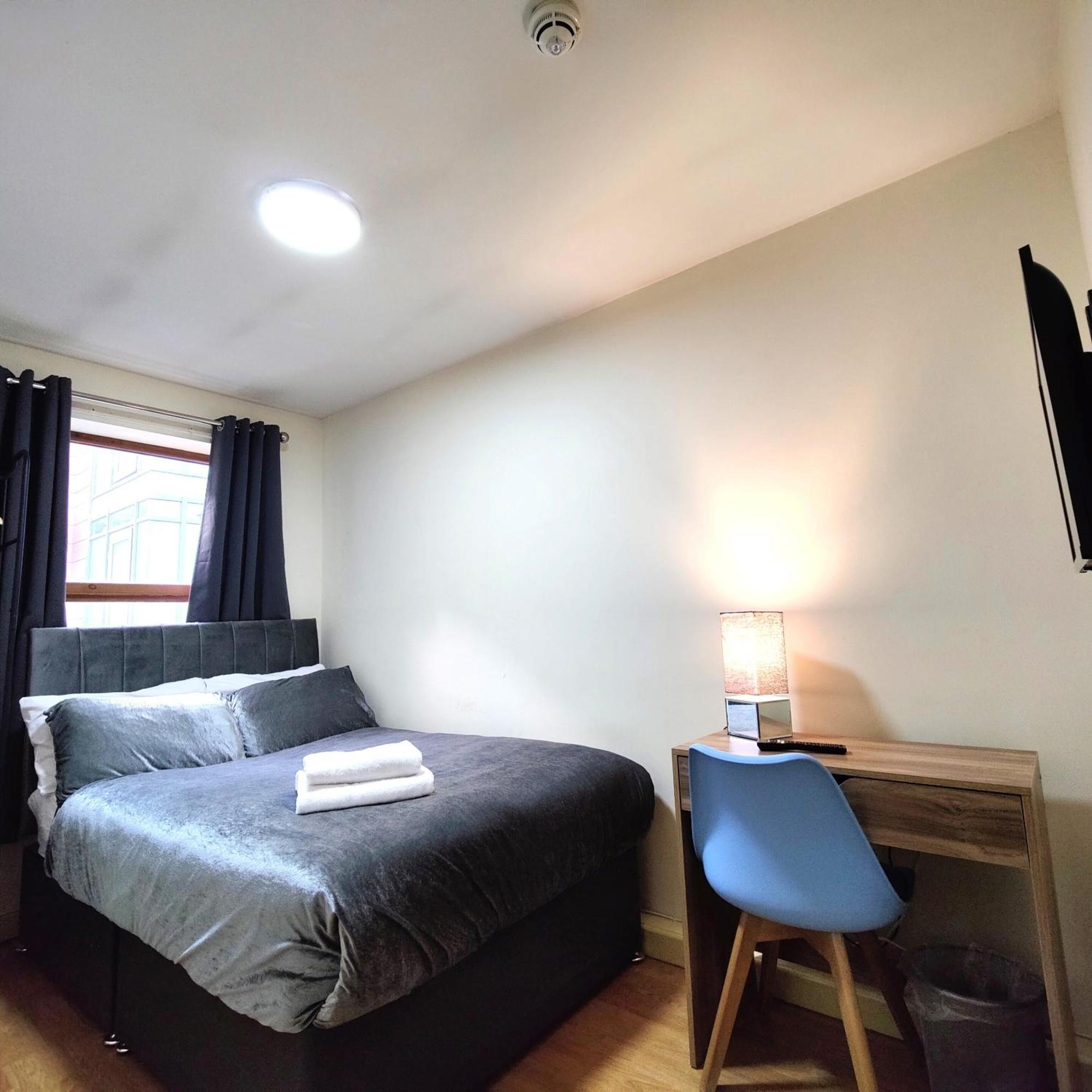 Liverpool City Centre Private Rooms Including Smart Tvs - With Shared Bathroom Exteriör bild