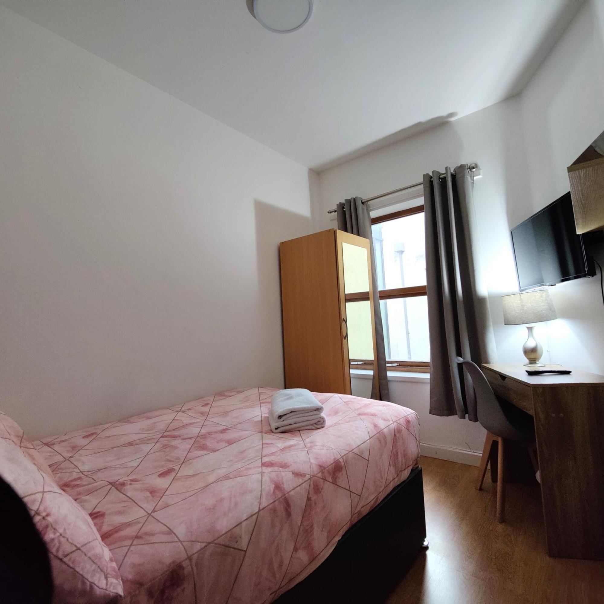 Liverpool City Centre Private Rooms Including Smart Tvs - With Shared Bathroom Exteriör bild