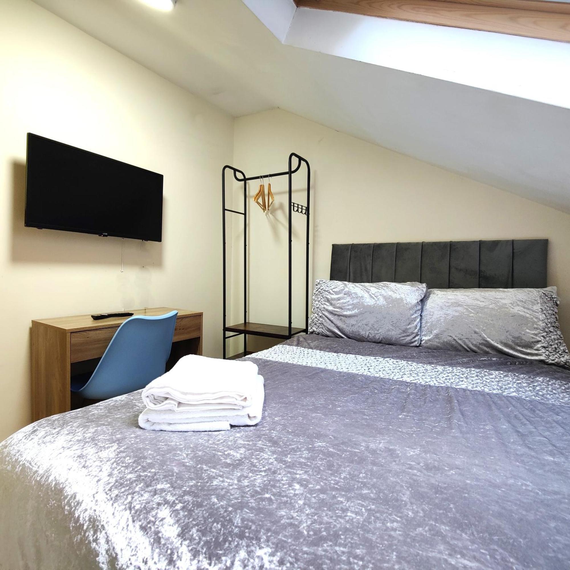 Liverpool City Centre Private Rooms Including Smart Tvs - With Shared Bathroom Exteriör bild