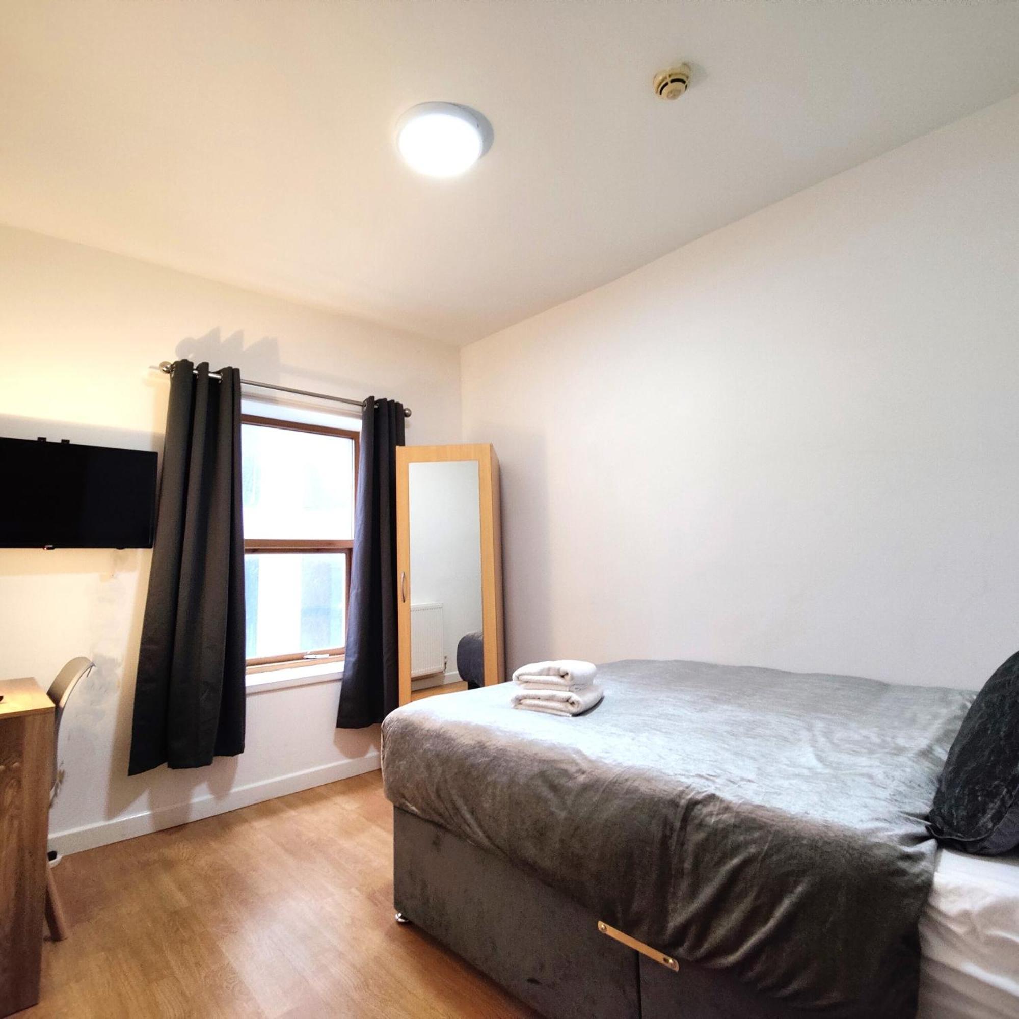 Liverpool City Centre Private Rooms Including Smart Tvs - With Shared Bathroom Exteriör bild